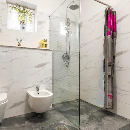 Semesterbostad My Dalmatia - Manda Adriatic With Private Heated Pool Skradin