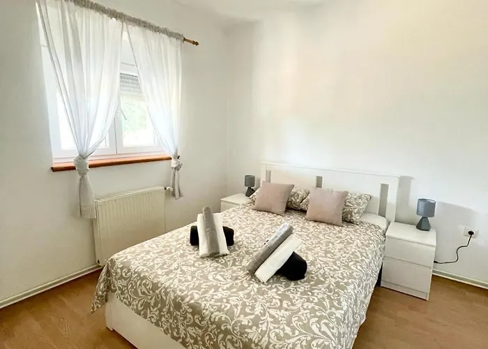 My Dalmatia - Manda Adriatic With Private Heated Pool 度假居 *